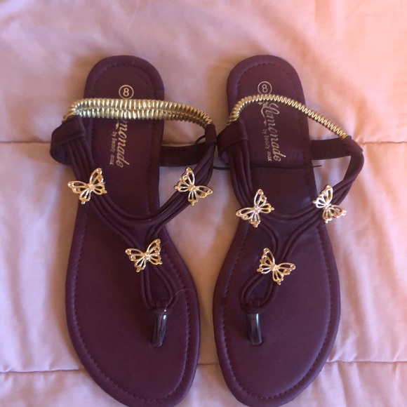 Sandals - Picture 2 of 3